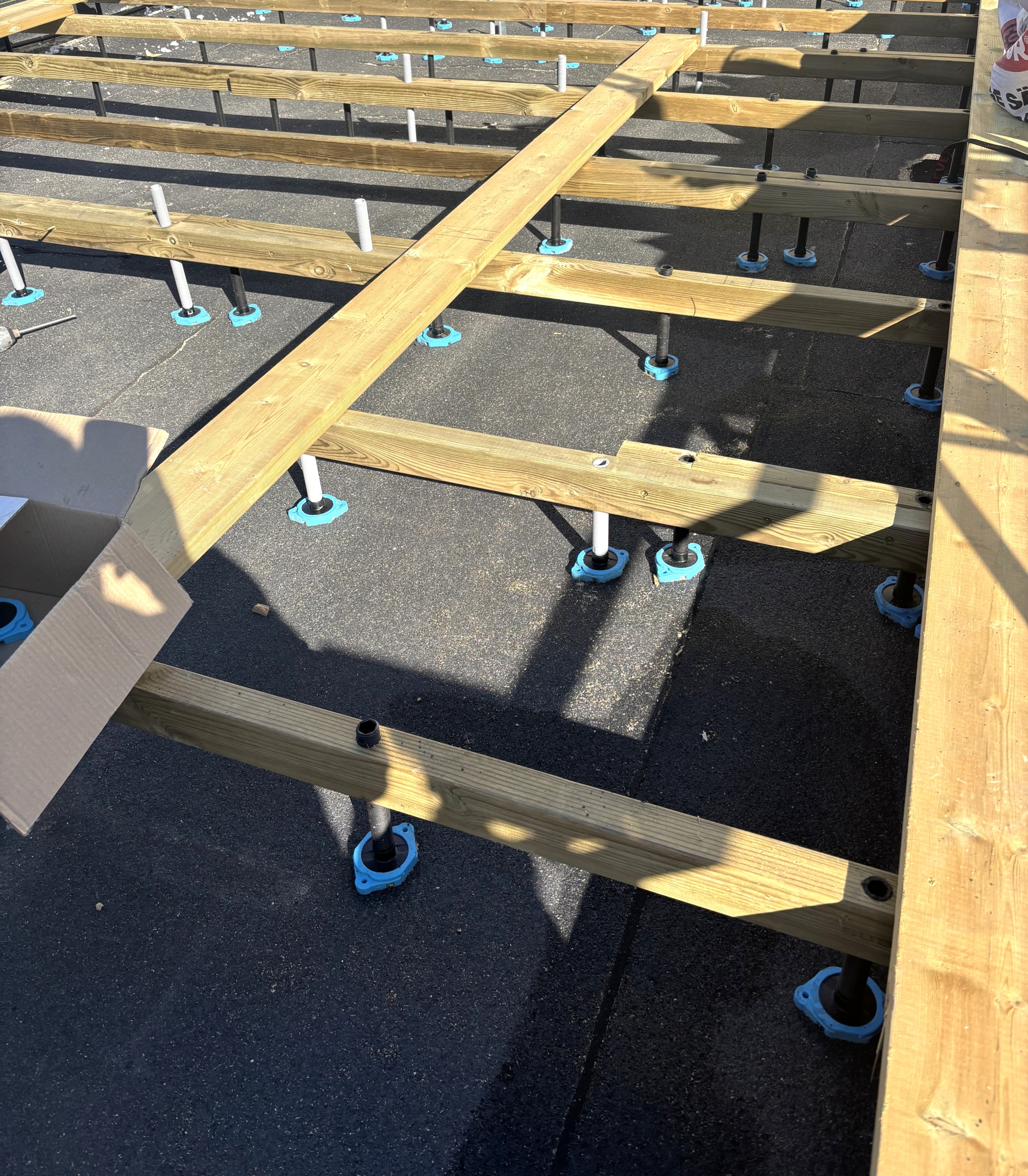 SubFloor utegolv med 12 mm skruvfot
